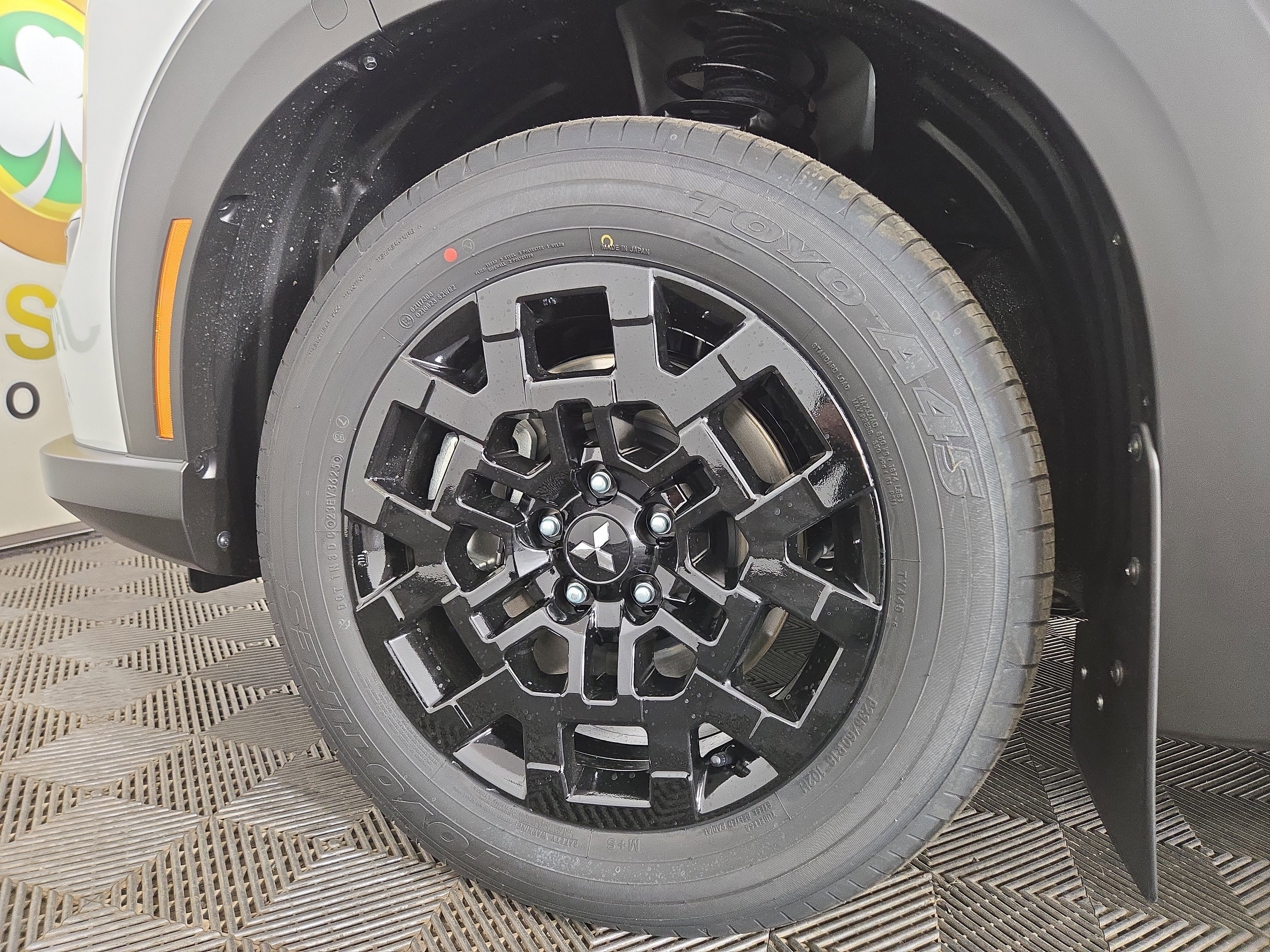 New 2026 Mitsubishi Outlander AWD image 33