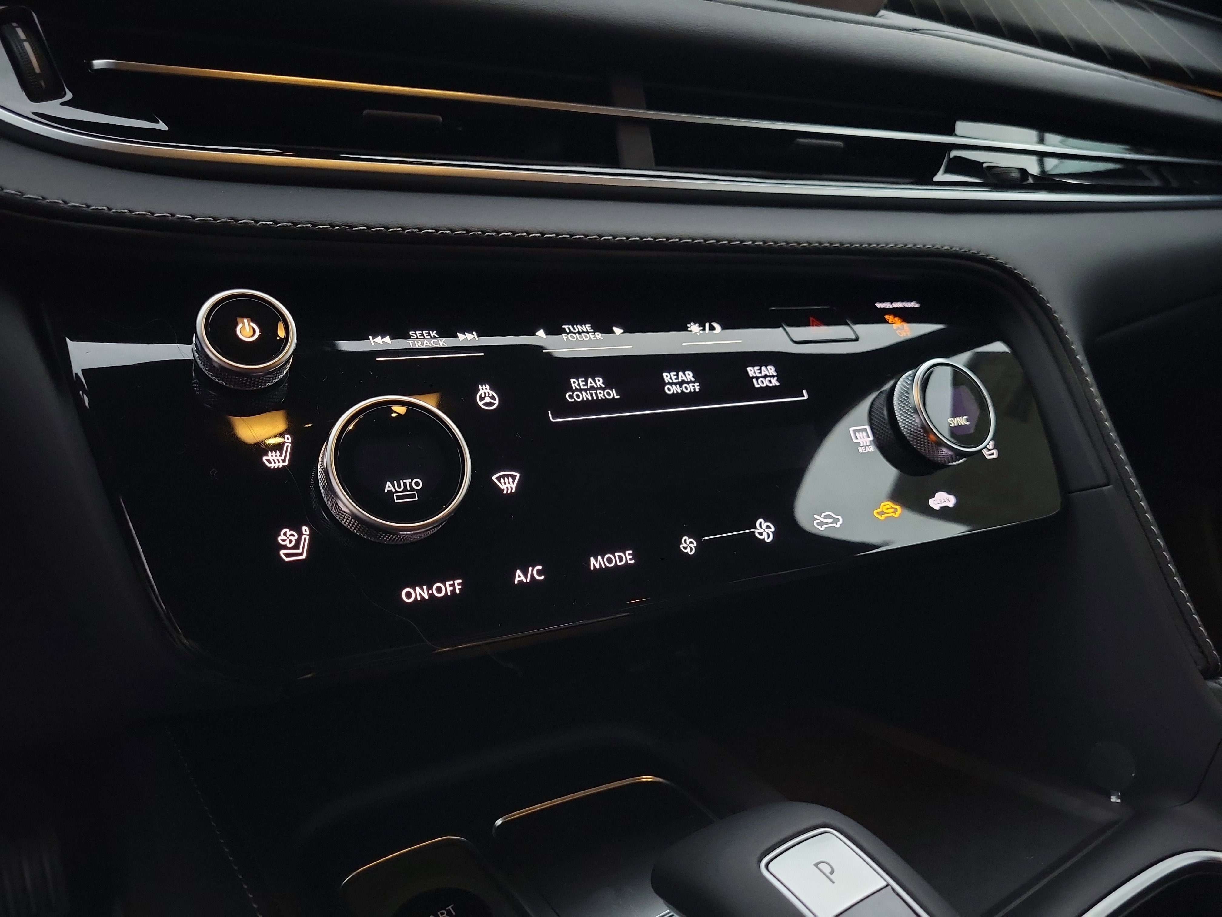 New 2026 INFINITI QX60 Autograph w/ Dark Cargo Package image 18