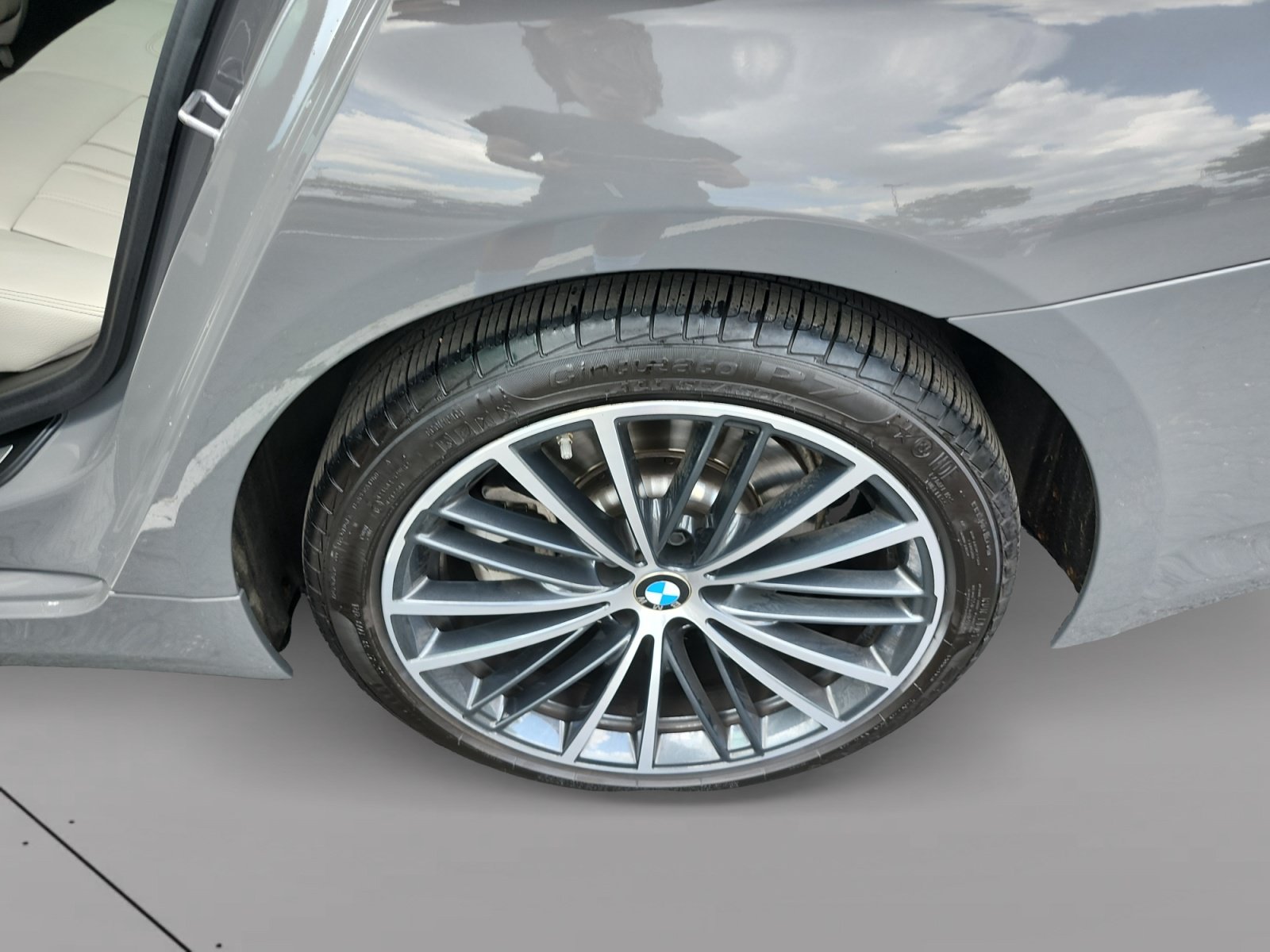 Used 2021 BMW 530i xDrive w/ Premium Package AWD/4WD image 15