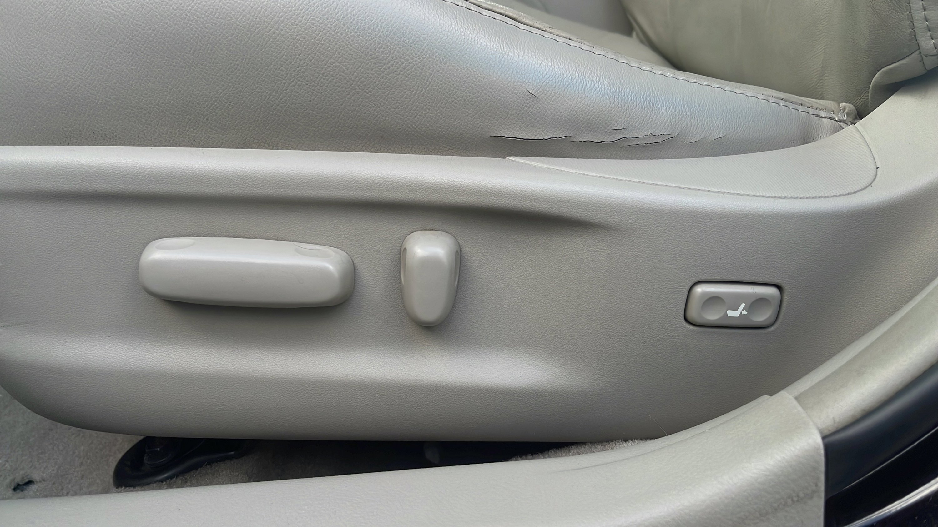 Used 2009 Toyota Camry XLE FWD image 21