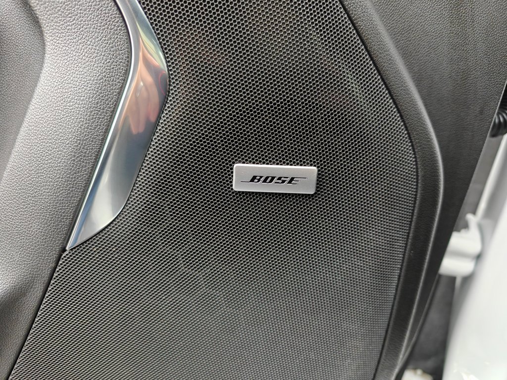 Used 2023 GMC Yukon AT4 w/ AT4 Premium Plus Package image 32