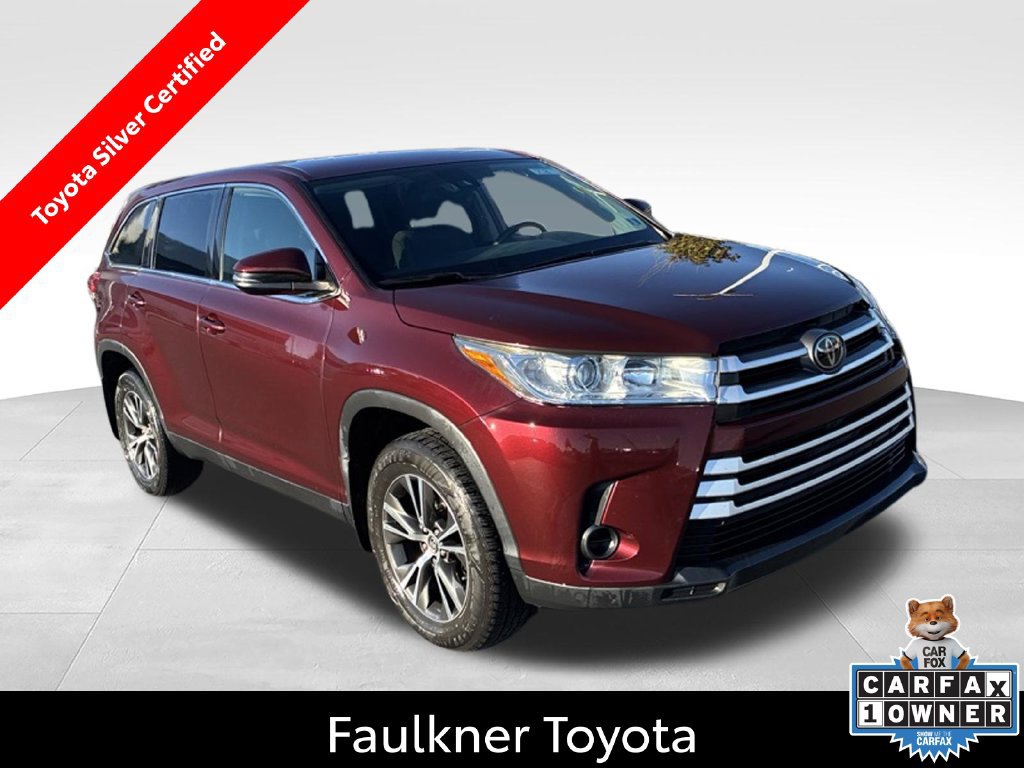 Used 2019 Toyota Highlander LE AWD/4WD image 1