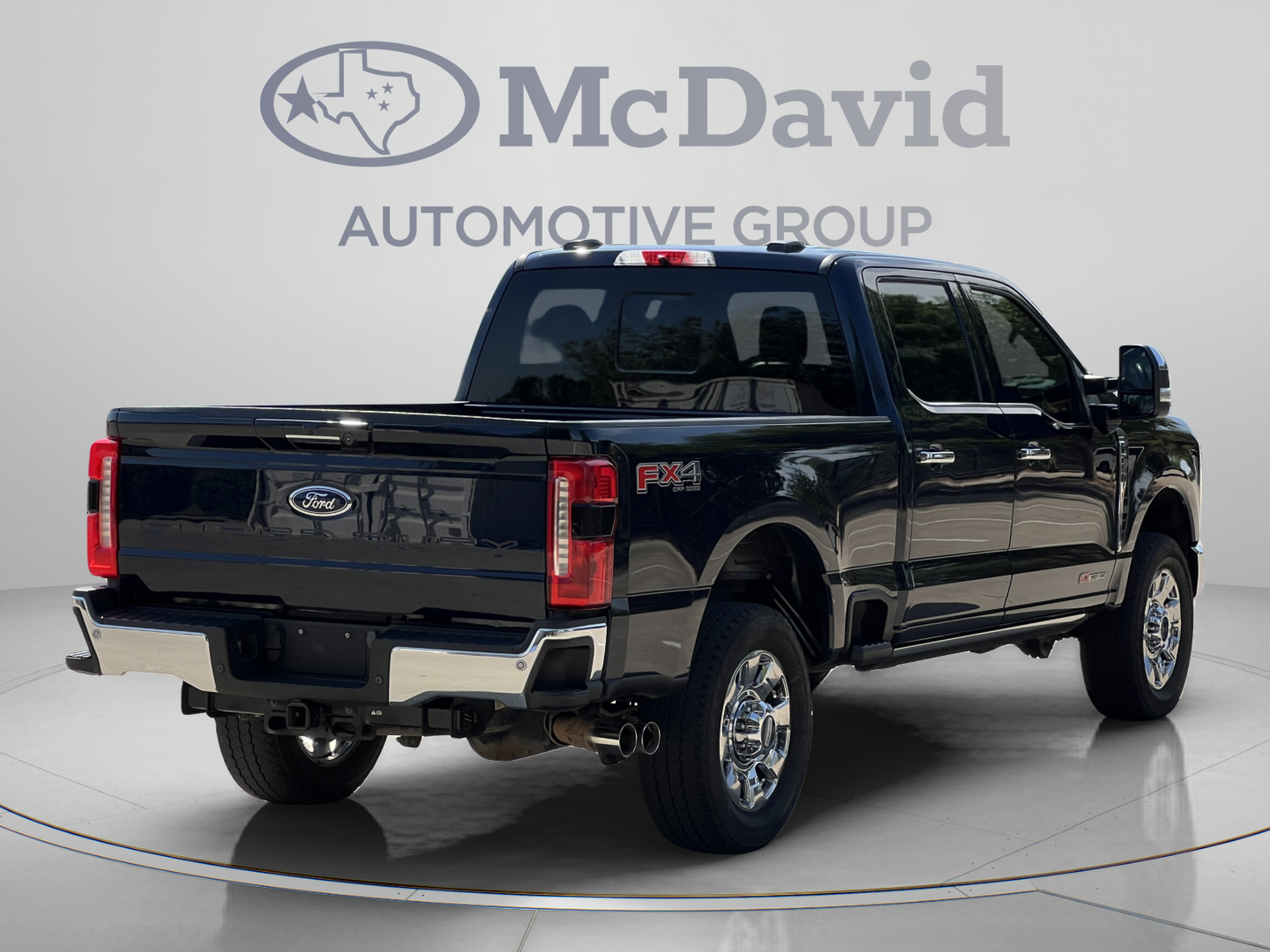 Used 2023 Ford F250 Lariat w/ Lariat Ultimate Package AWD/4WD image 7