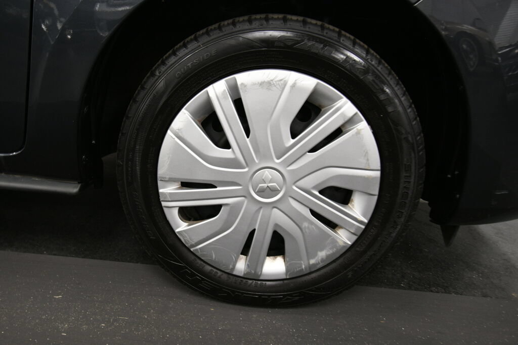 Used 2024 Mitsubishi Mirage G4 ES FWD image 28