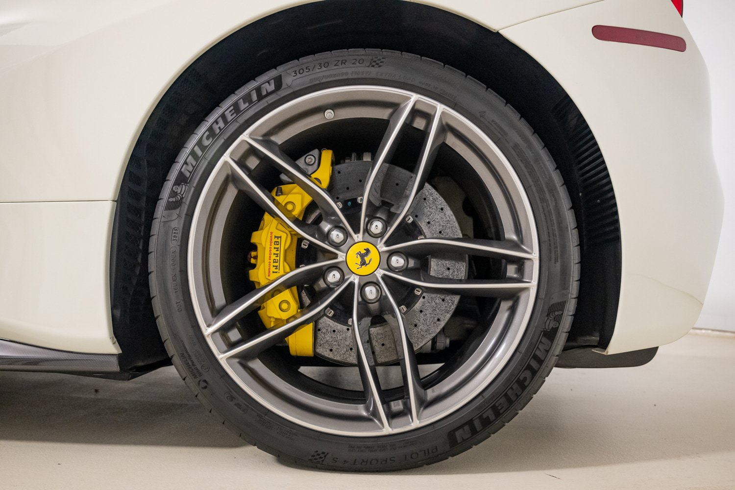 Certified 2017 Ferrari 488 Spider RWD image 22