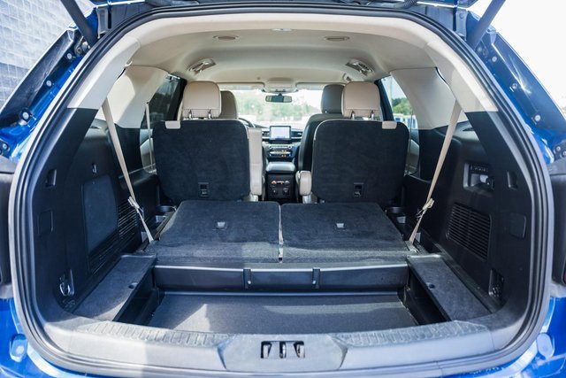 Used 2020 Ford Explorer Limited image 12