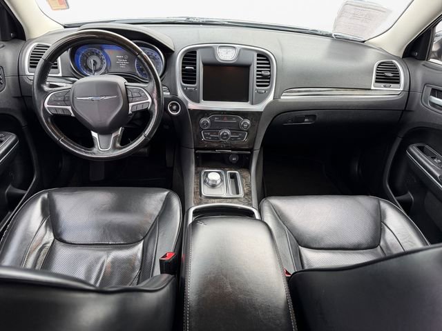 Used 2016 Chrysler 300 C image 10
