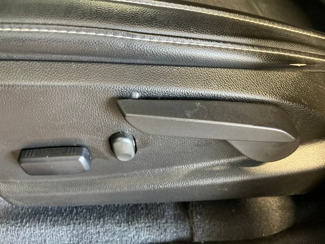 Used 2022 GMC Canyon Elevation w/ Elevation Premium Package RWD image 8