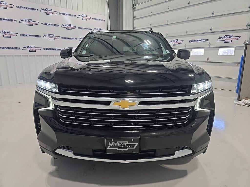 Used 2024 Chevrolet Suburban LT image 11