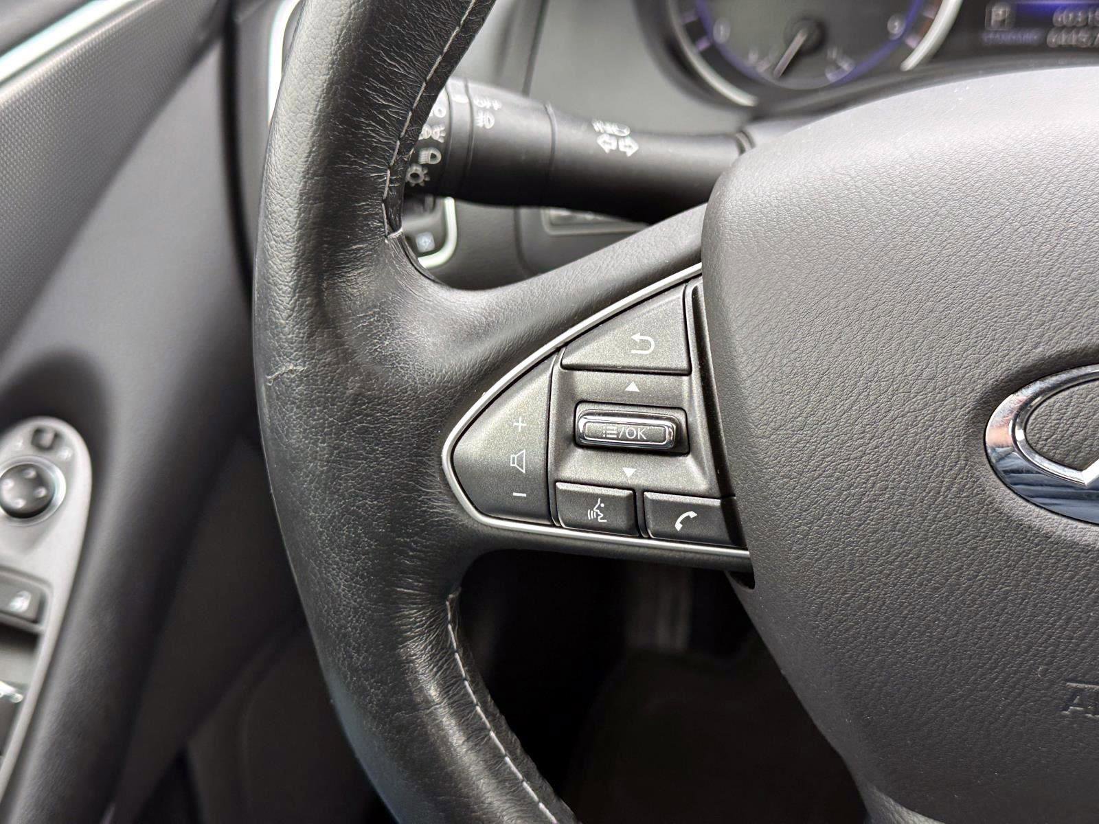 Used 2015 INFINITI Q50 Premium image 20