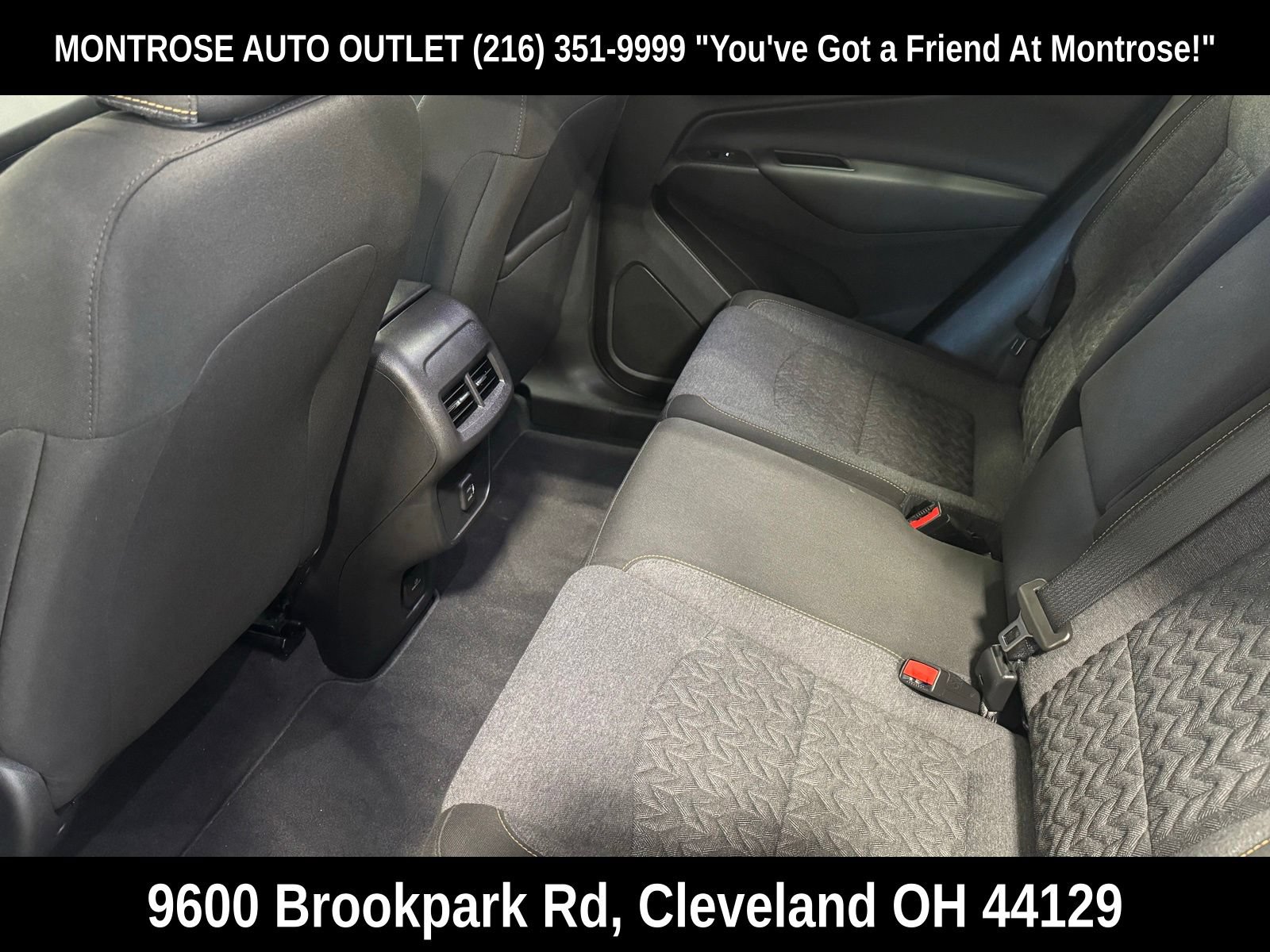 Used 2024 Chevrolet Equinox LT FWD image 32
