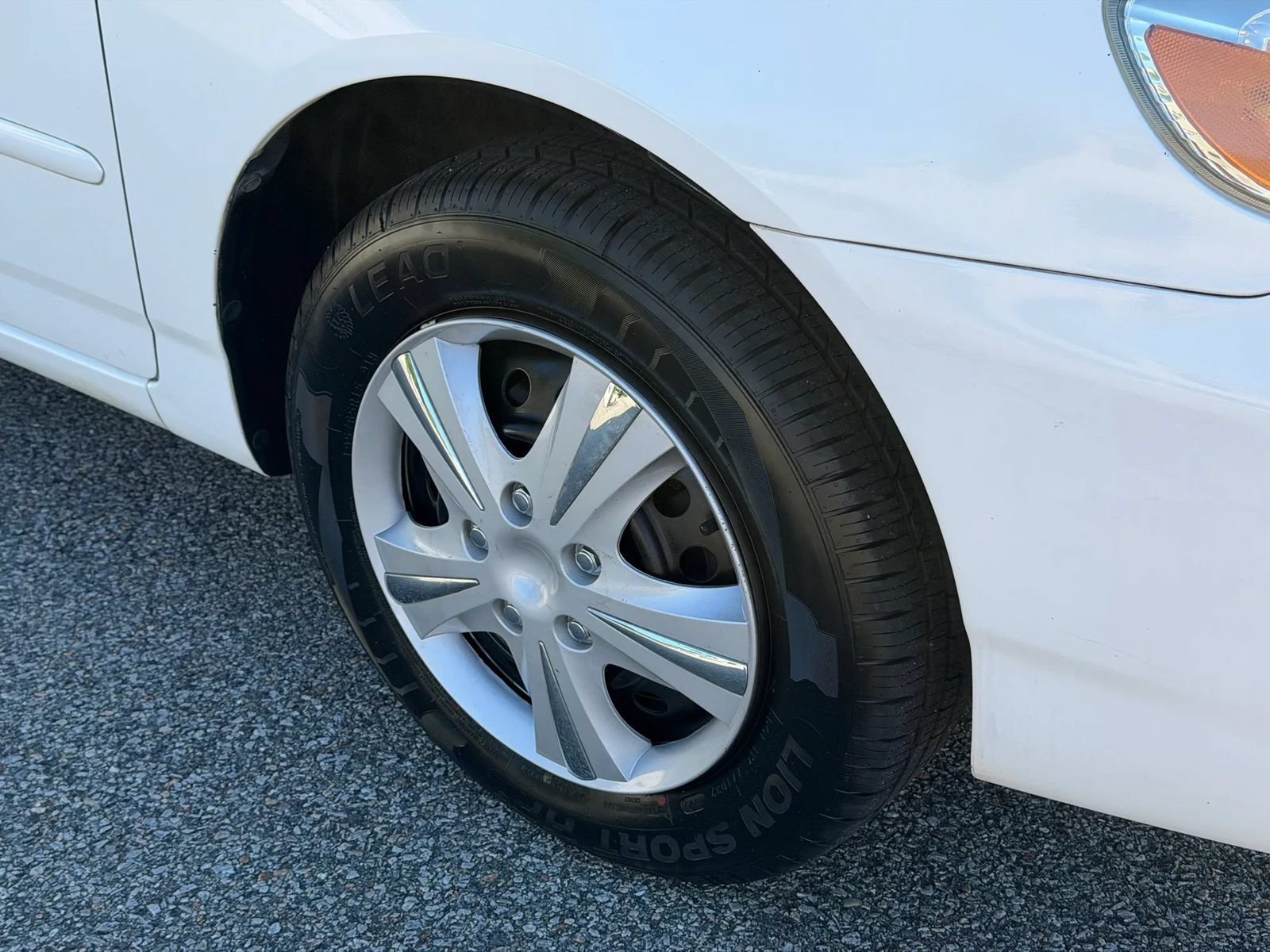 Used 2007 Toyota Corolla LE w/ All Weather Guard Pkg FWD image 12
