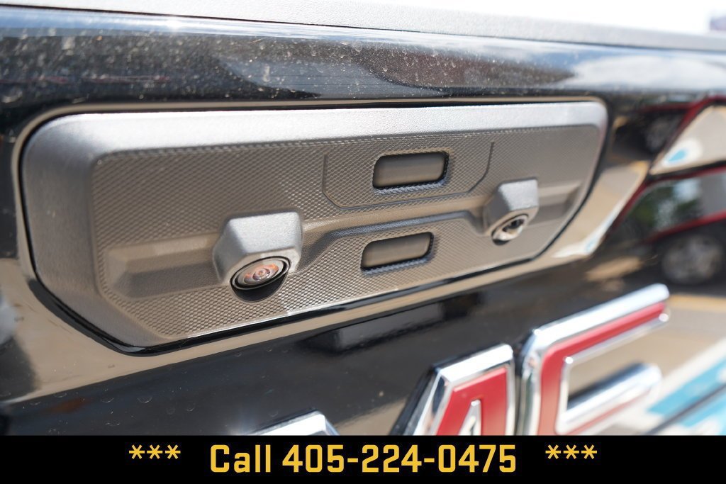 New 2026 GMC Sierra 2500 Denali w/ Denali Reserve Package AWD/4WD image 17