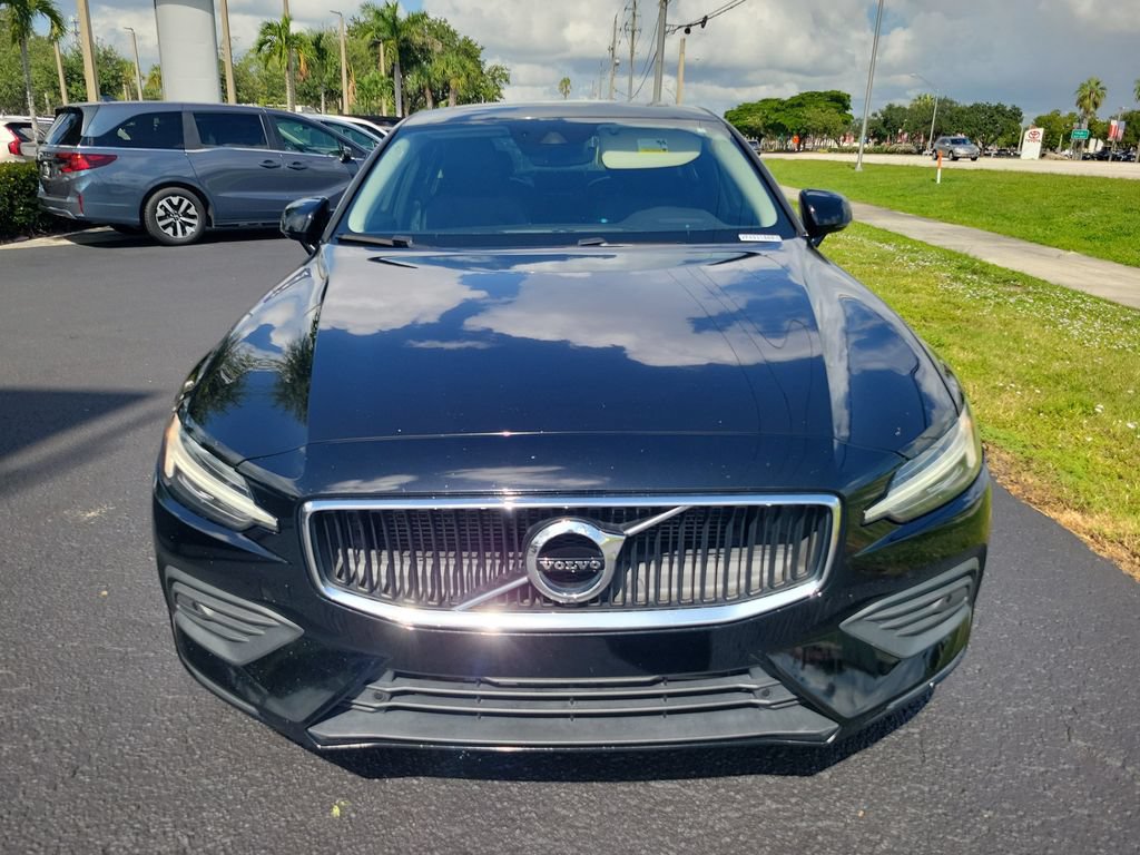 Used 2020 Volvo S60 T5 Momentum FWD image 6