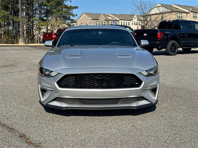 Used 2019 Ford Mustang Coupe image 2