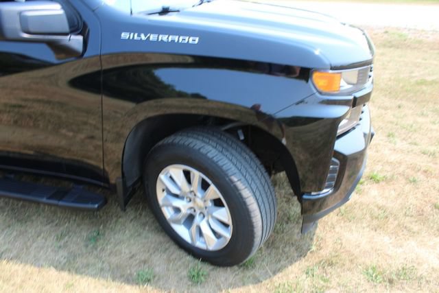 Used 2021 Chevrolet Silverado 1500 Custom AWD/4WD image 6