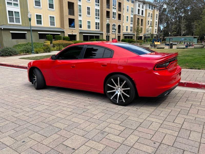 Used 2016 Dodge Charger R/T w/ Plus Group RWD image 7