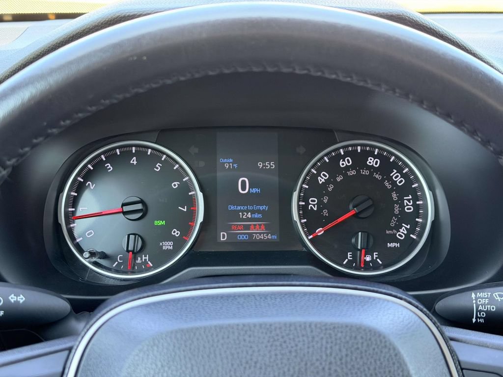 Certified 2020 Toyota RAV4 XLE Premium AWD/4WD image 8