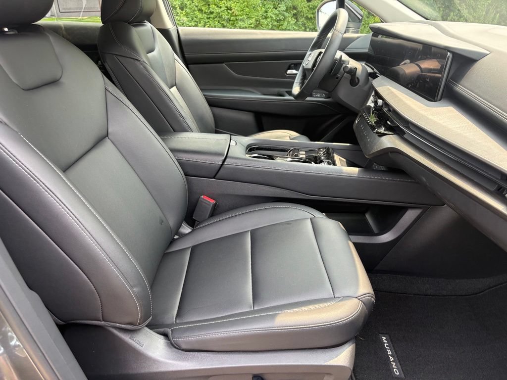 Used 2025 Nissan Murano SV AWD/4WD image 29