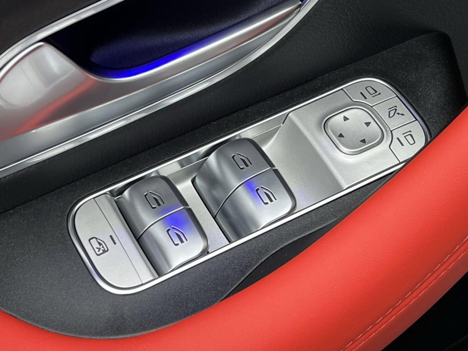 New 2026 Mercedes-Benz GLE 53 AMG 4MATIC Coupe image 13