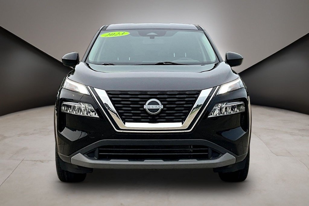 Certified 2023 Nissan Rogue SV AWD/4WD image 2
