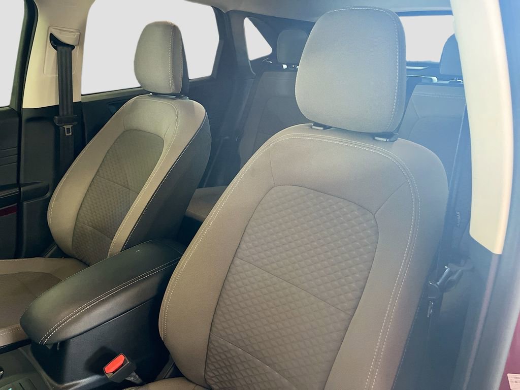 Used 2022 Ford Escape SE w/ SE Sport Appearance Package FWD image 19