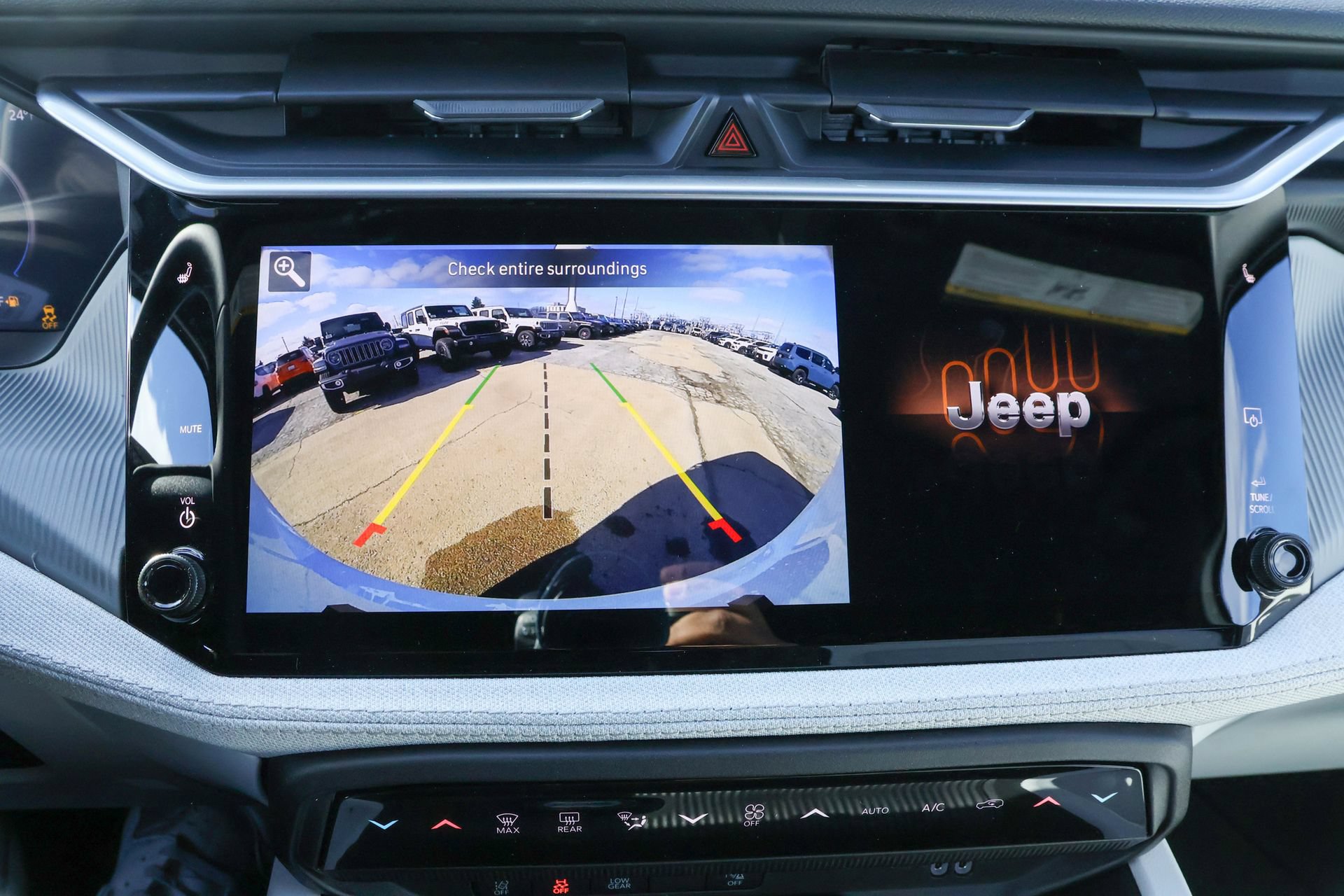 New 2026 Jeep Cherokee Laredo AWD/4WD image 17