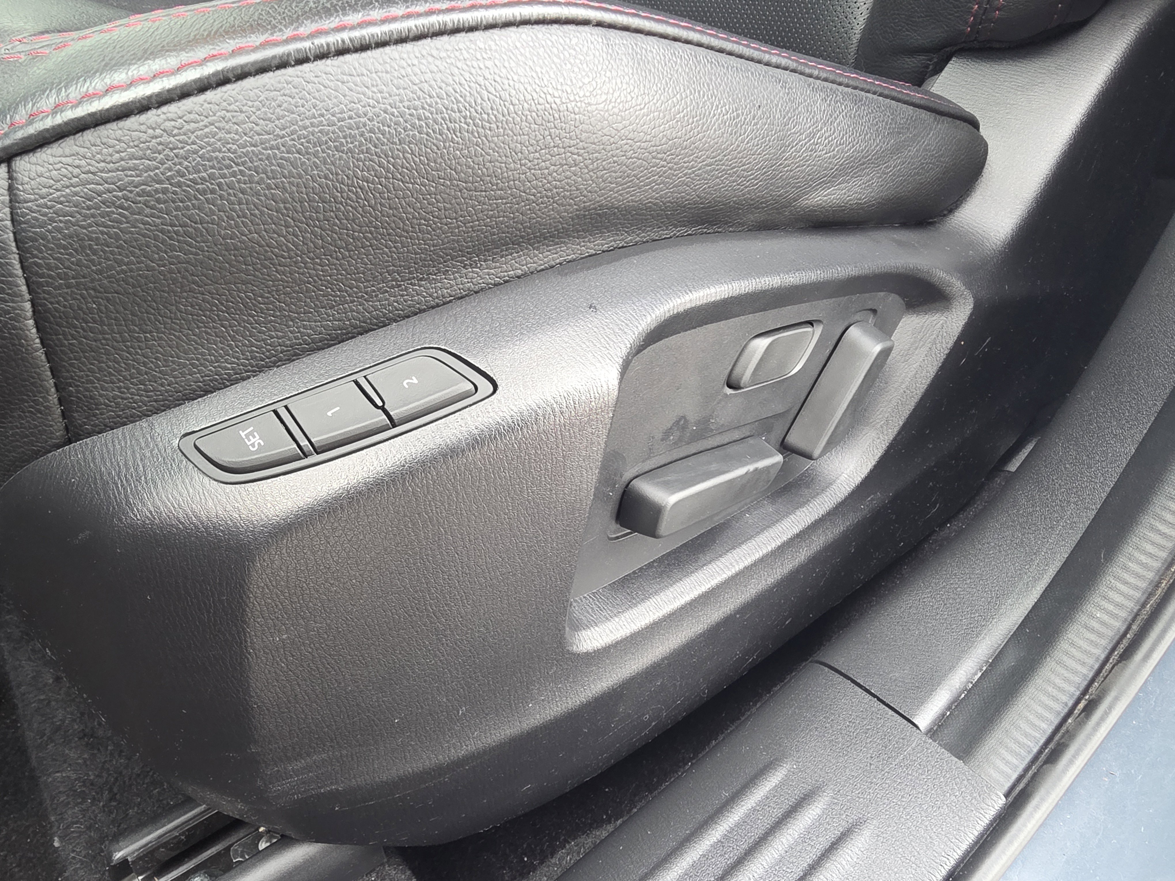 Used 2025 MAZDA CX-5 Carbon Edition image 16