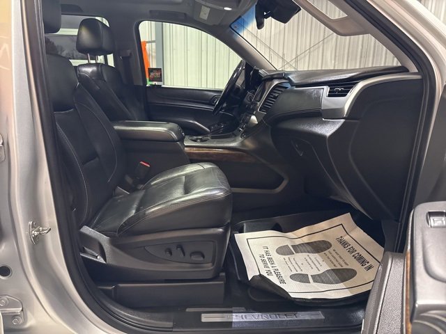Used 2018 Chevrolet Suburban LT image 29