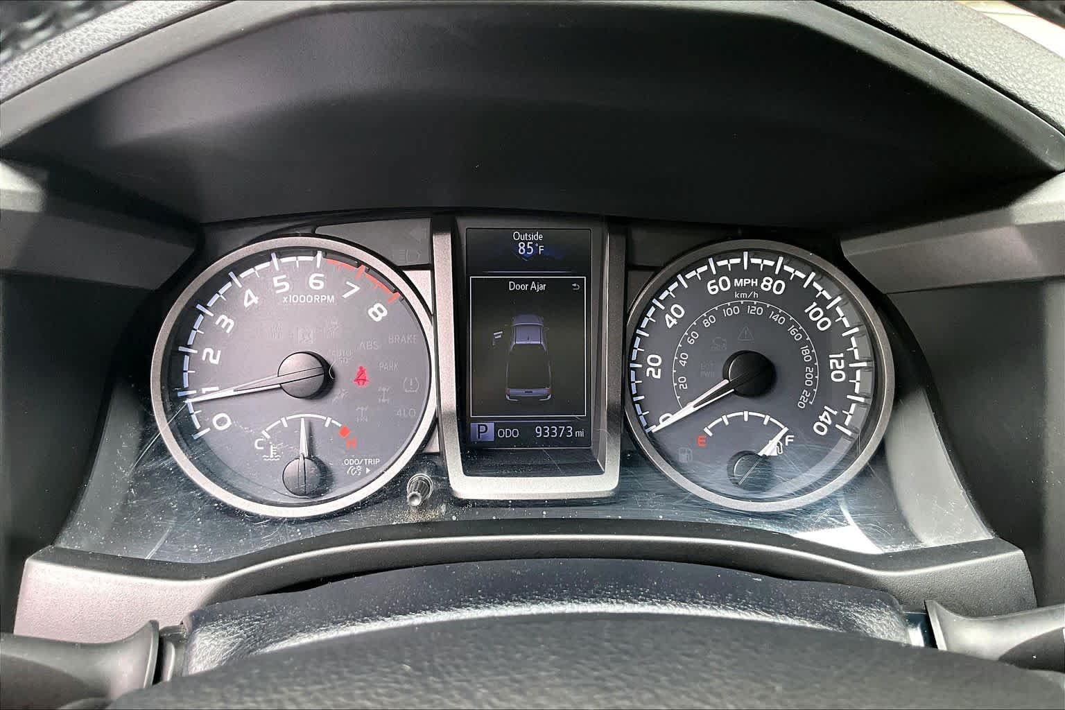 Used 2017 Toyota Tacoma TRD Off-Road w/ Tow Package AWD/4WD image 23