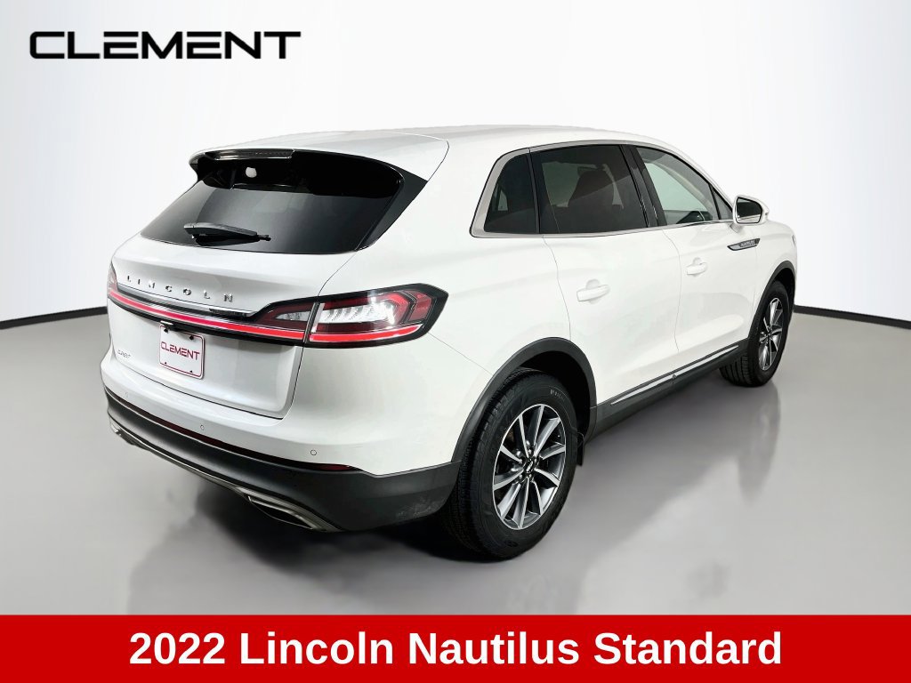 Used 2022 Lincoln Nautilus FWD image 5