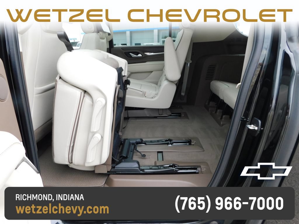 Used 2023 GMC Yukon XL Denali w/ Denali Reserve Package AWD/4WD image 37