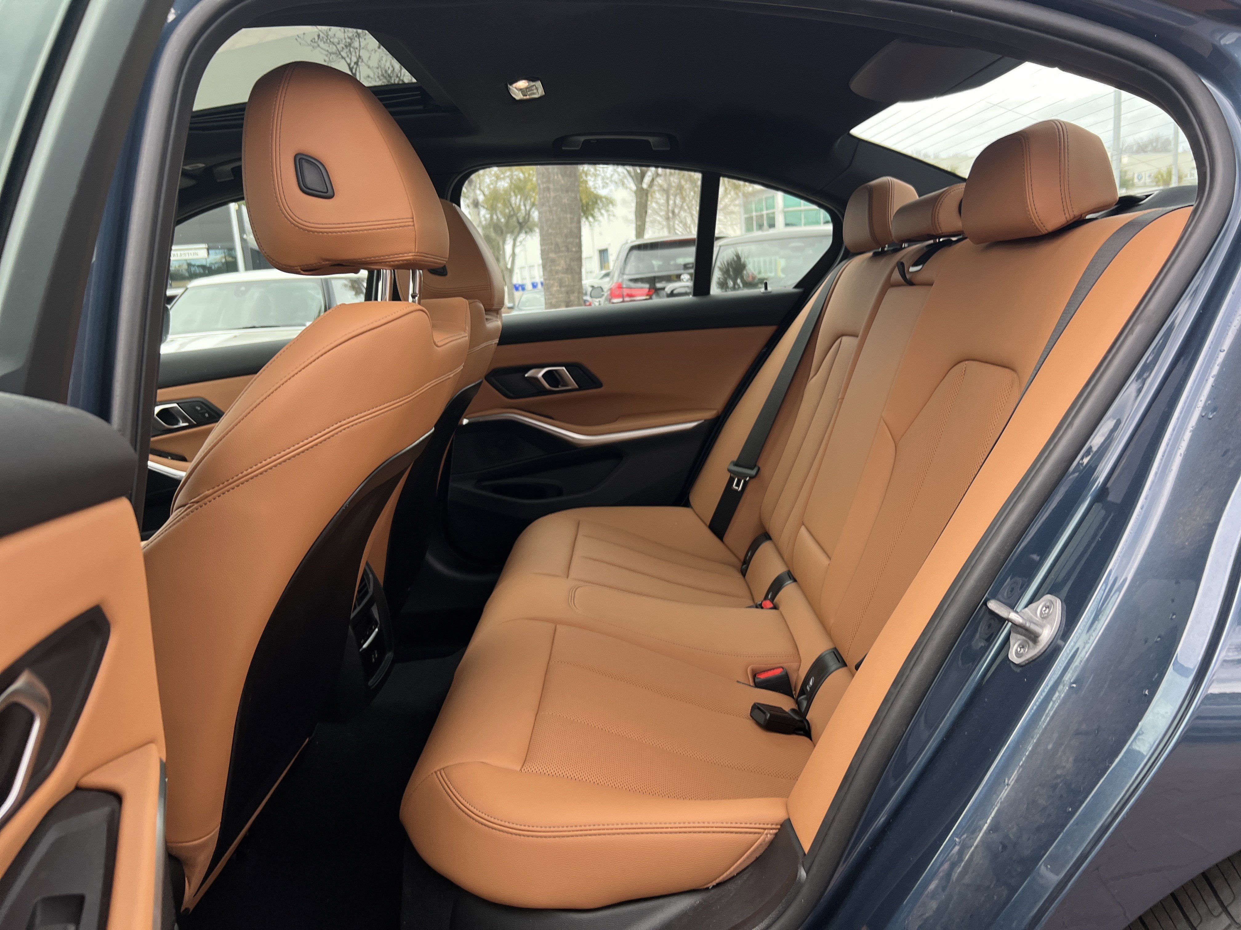 Certified 2025 BMW 330i Sedan image 31