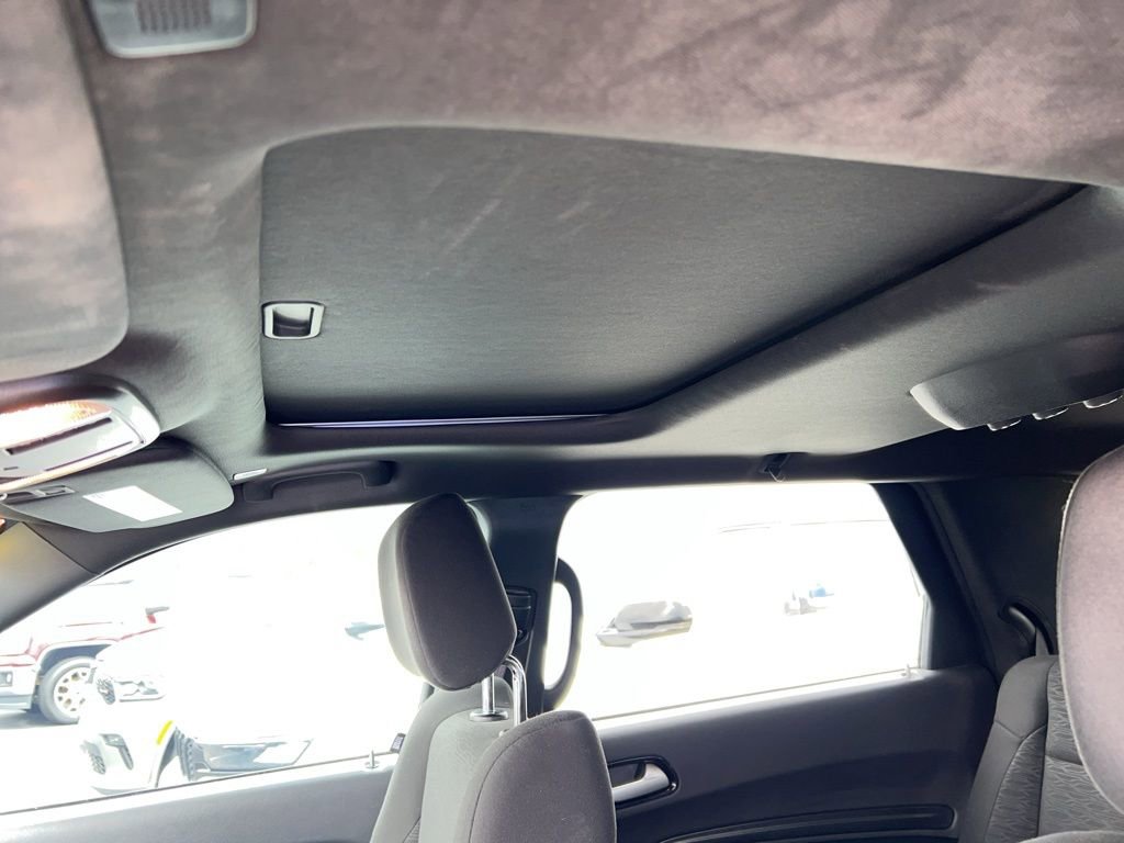 Certified 2023 Dodge Durango SXT w/ SXT Blacktop Group image 11