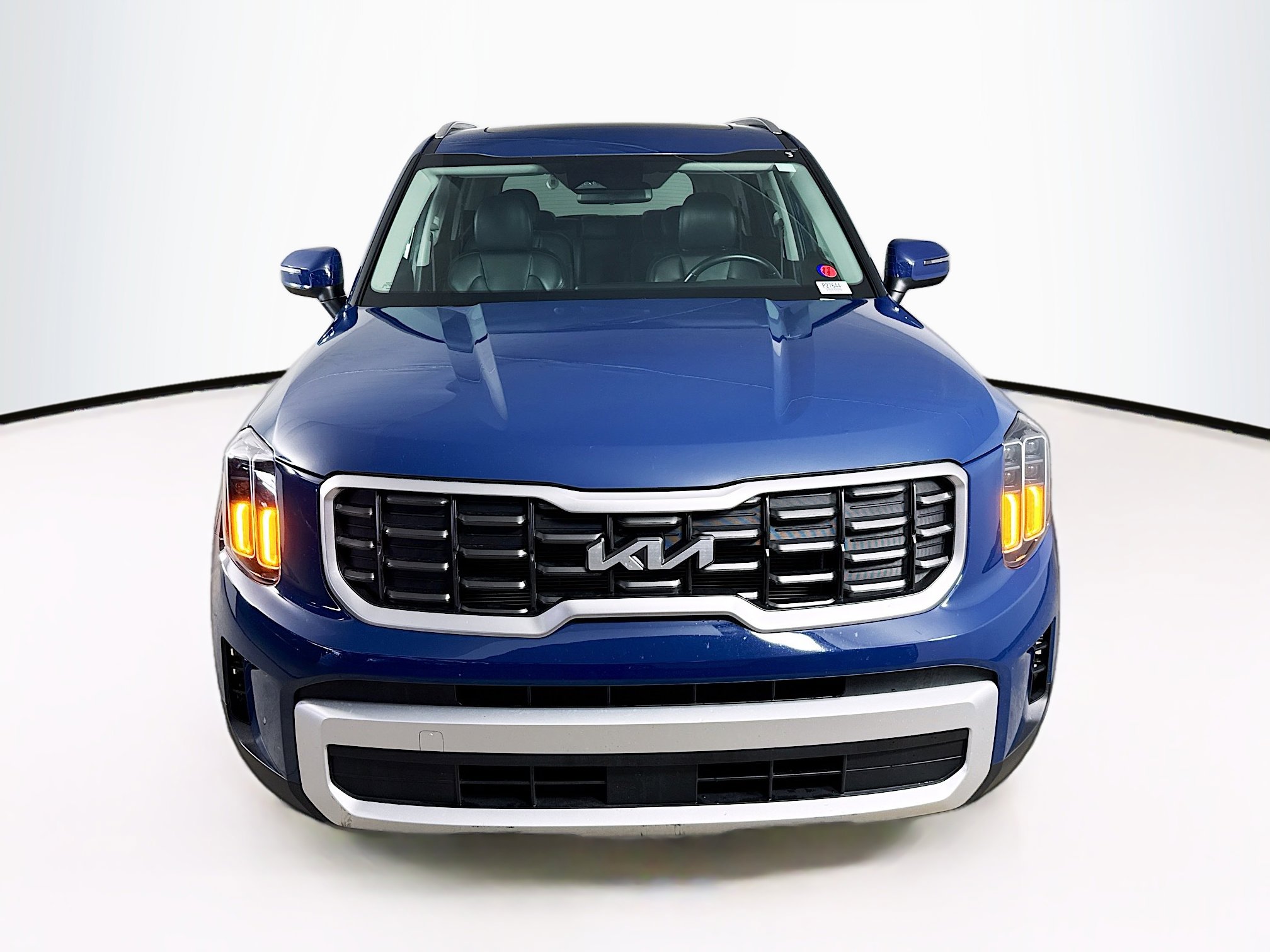 Used 2025 Kia Telluride S image 3