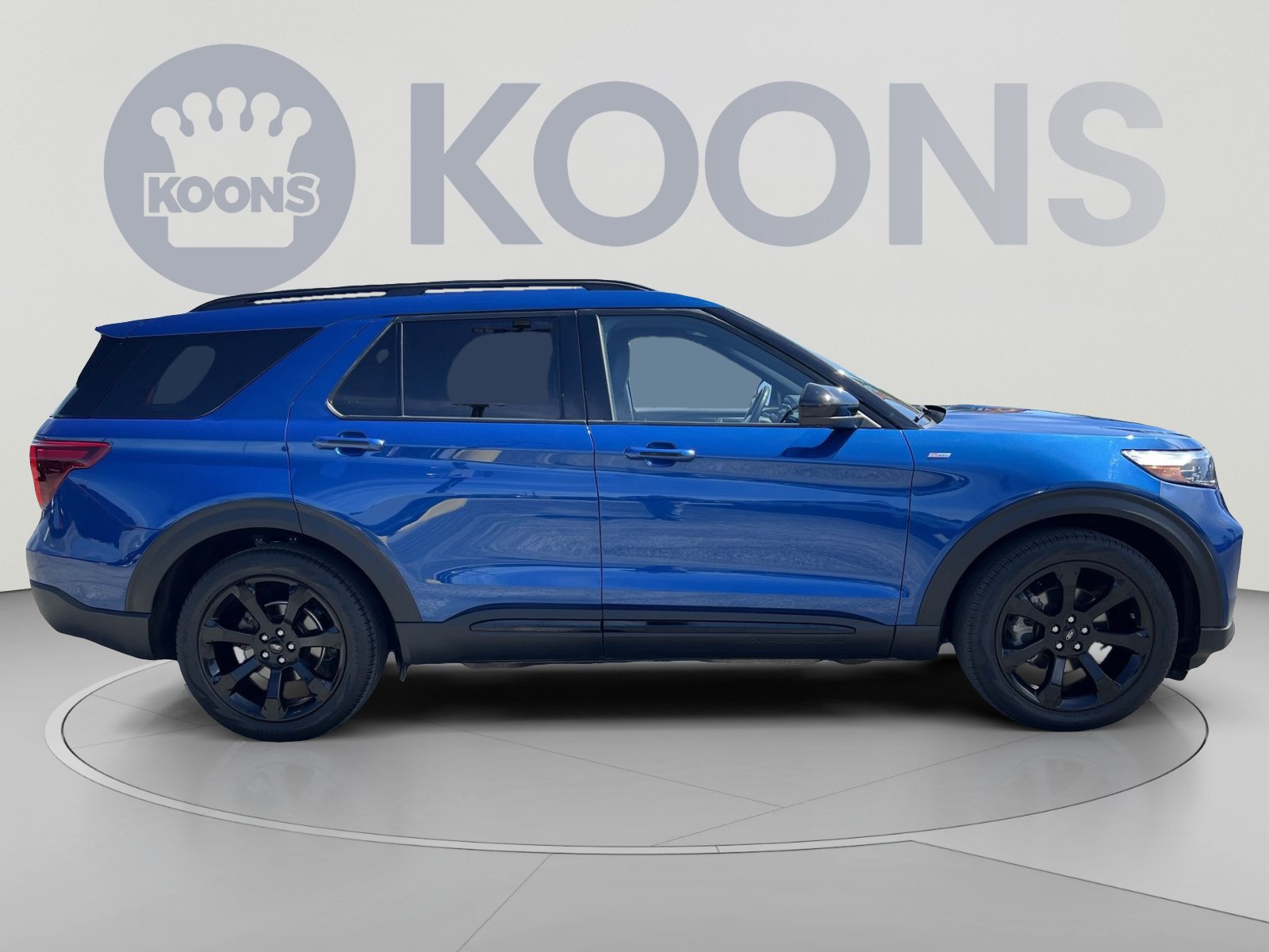 Used 2023 Ford Explorer ST-Line w/ Class IV Trailer Tow Package RWD image 17