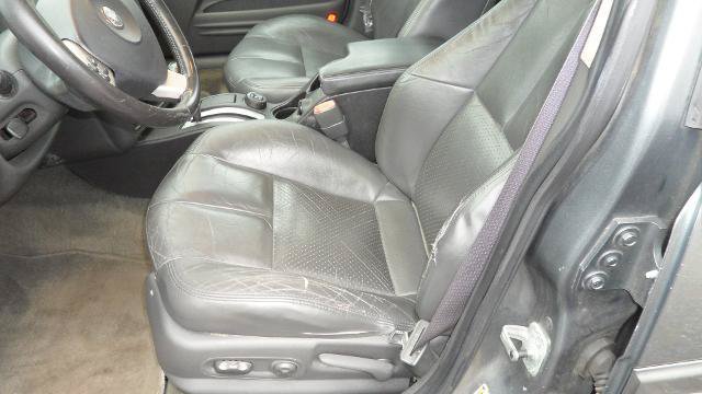 Used 2004 Pontiac Grand Prix GT2 w/ Leather Trim Pkg FWD image 19