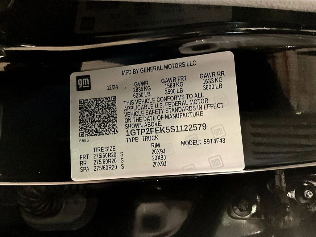 Used 2025 GMC Canyon Denali w/ LPO, Denali Black Edition image 35