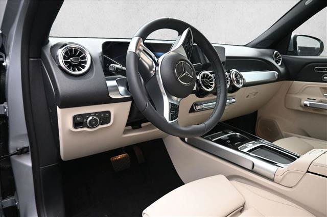 New 2026 Mercedes-Benz GLB 250 4MATIC image 8