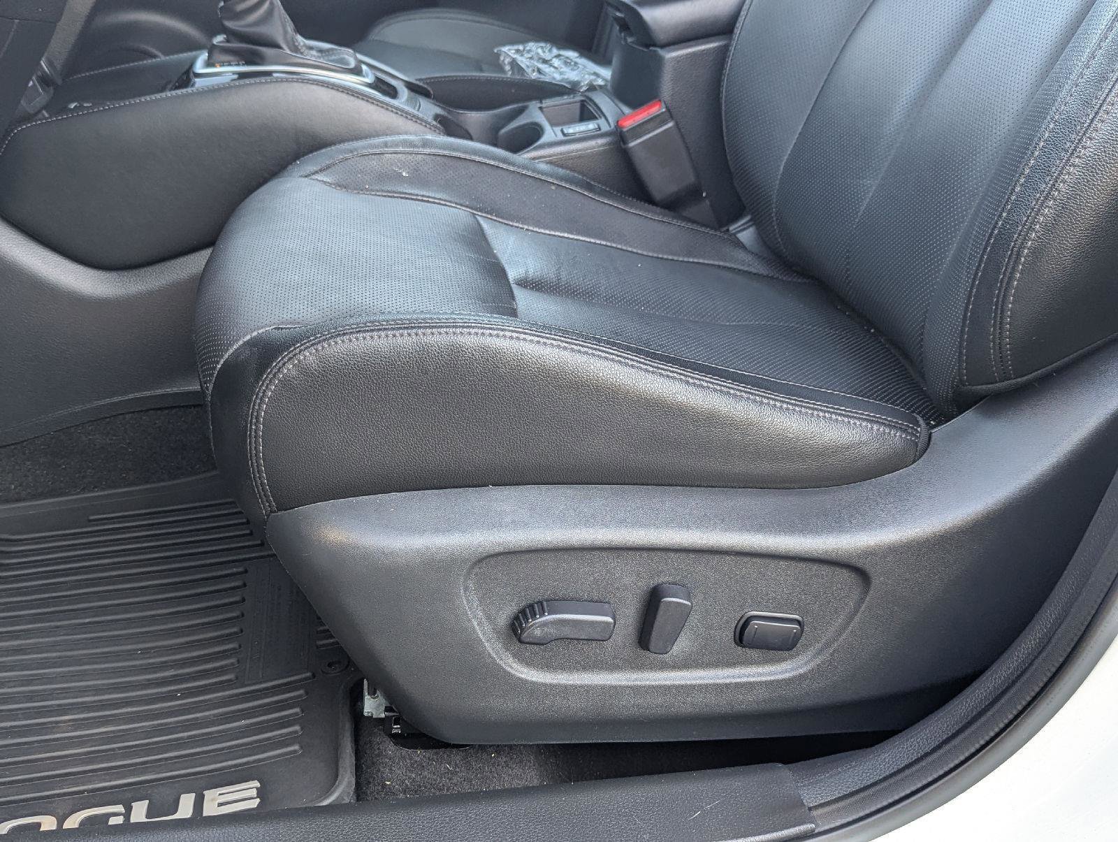 Used 2023 Nissan Rogue SV AWD/4WD image 18
