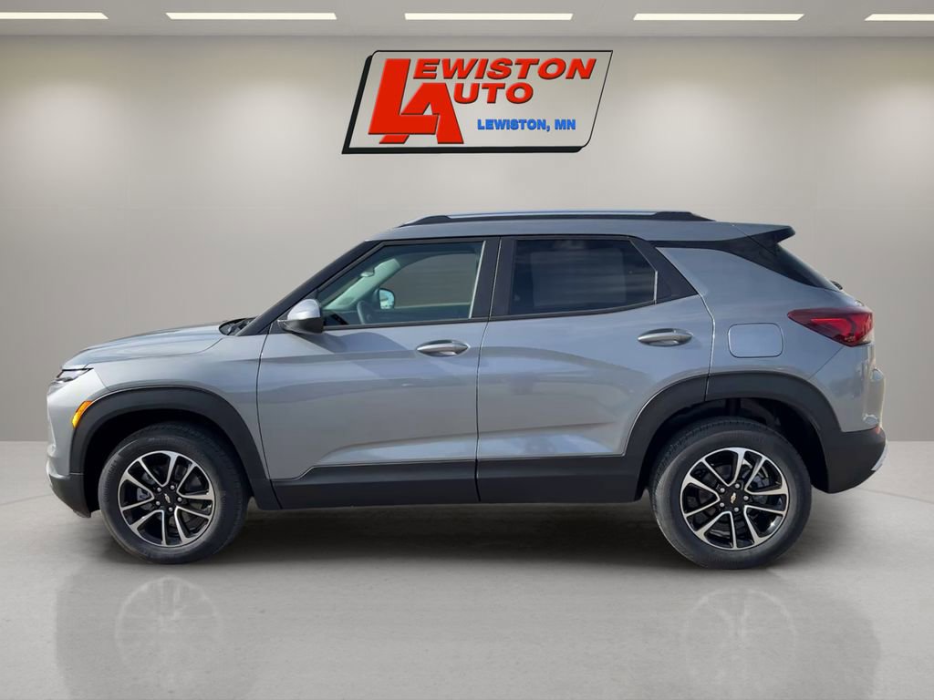 New 2026 Chevrolet TrailBlazer LT w/ LT Cold Weather Package AWD/4WD image 2