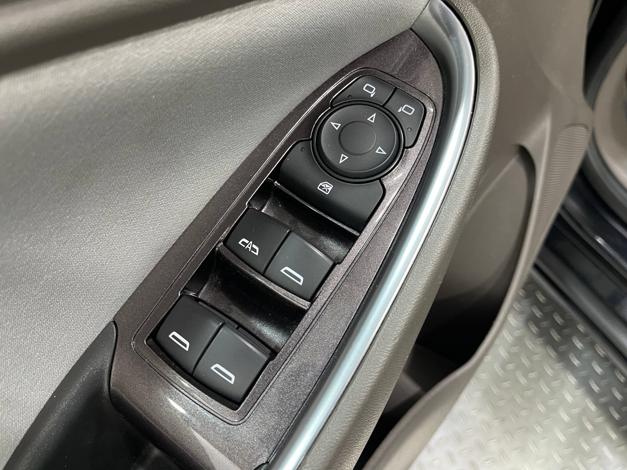 Used 2021 Chevrolet Malibu LT FWD image 14