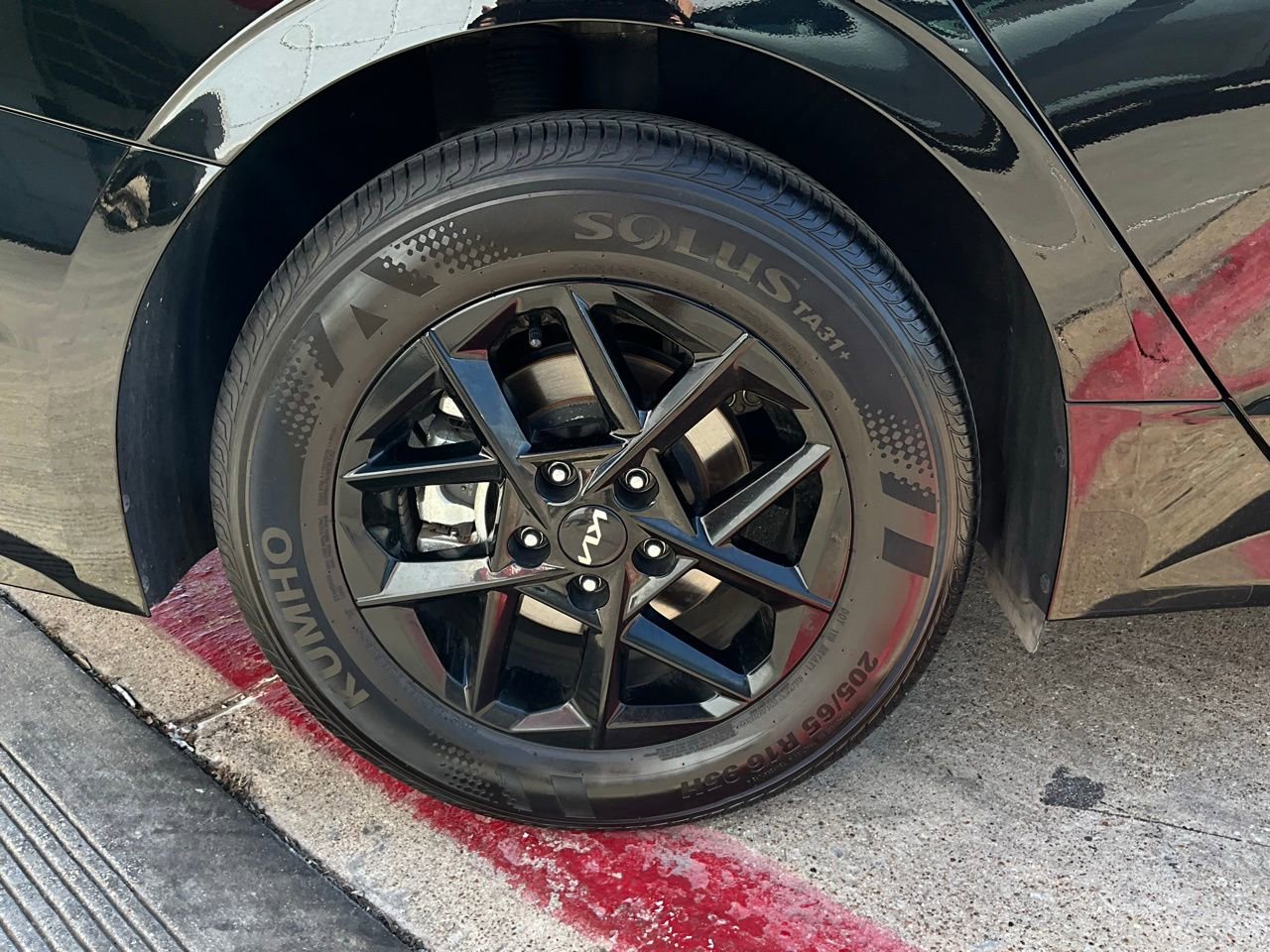 Used 2025 Kia K5 LXS image 9