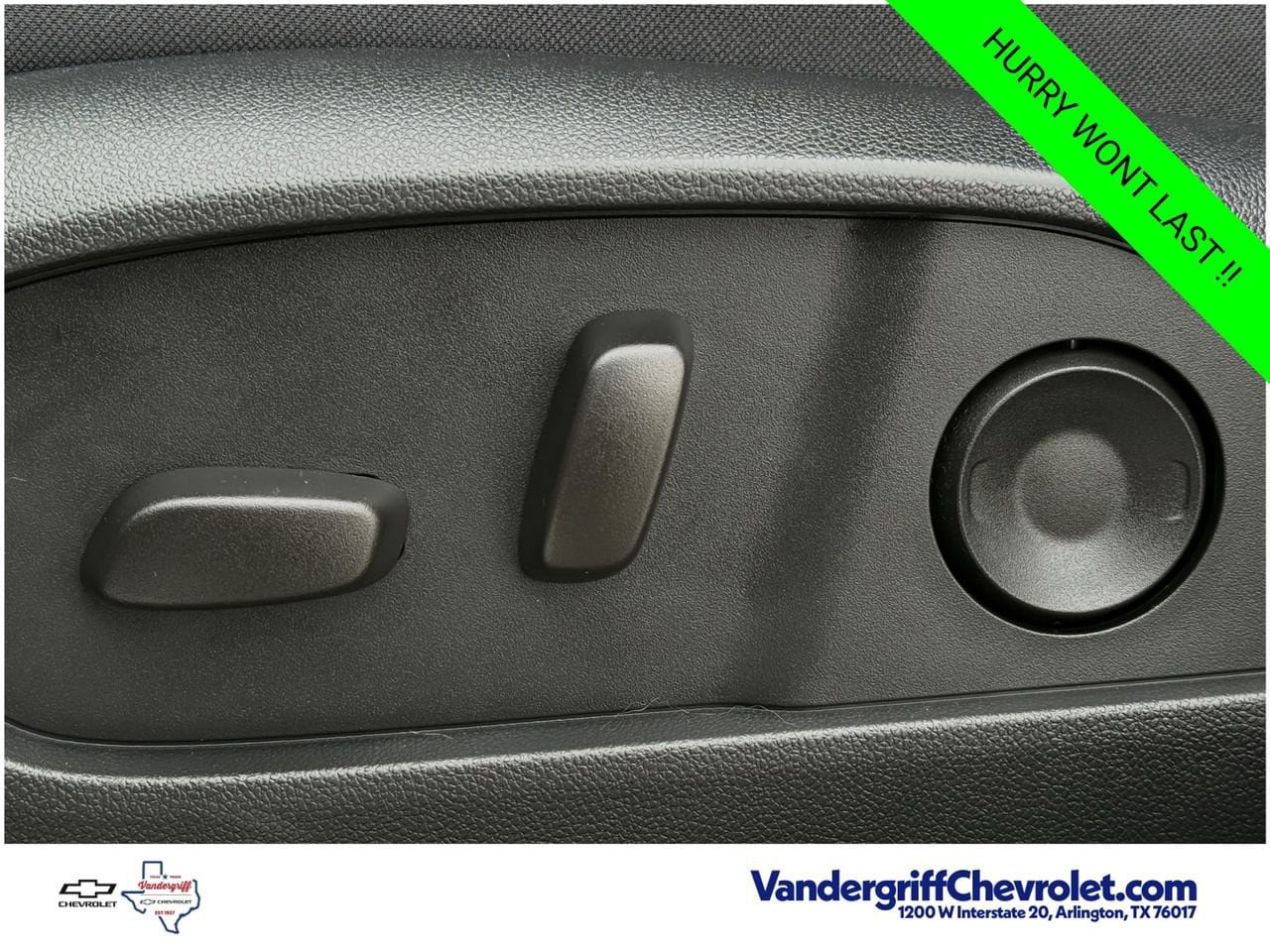 Certified 2025 Chevrolet Equinox LT w/ Convenience Package II FWD image 17