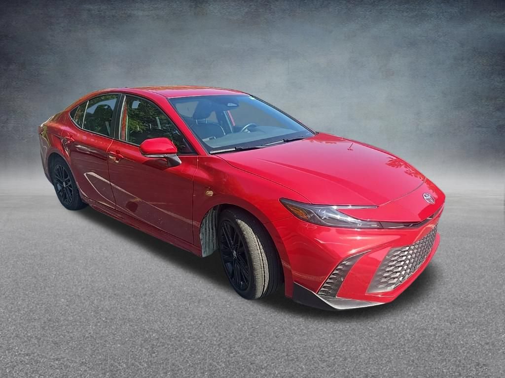 Used 2025 Toyota Camry SE FWD image 2