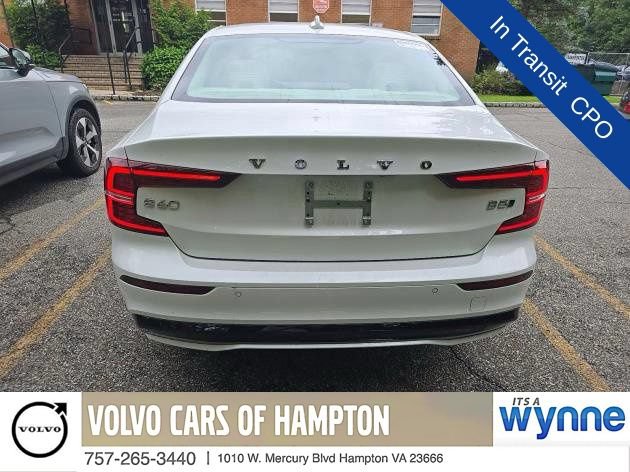 Used 2025 Volvo S60 B5 Core AWD/4WD image 6