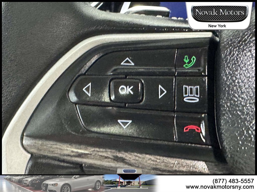 Used 2022 Jeep Grand Cherokee L Limited image 17