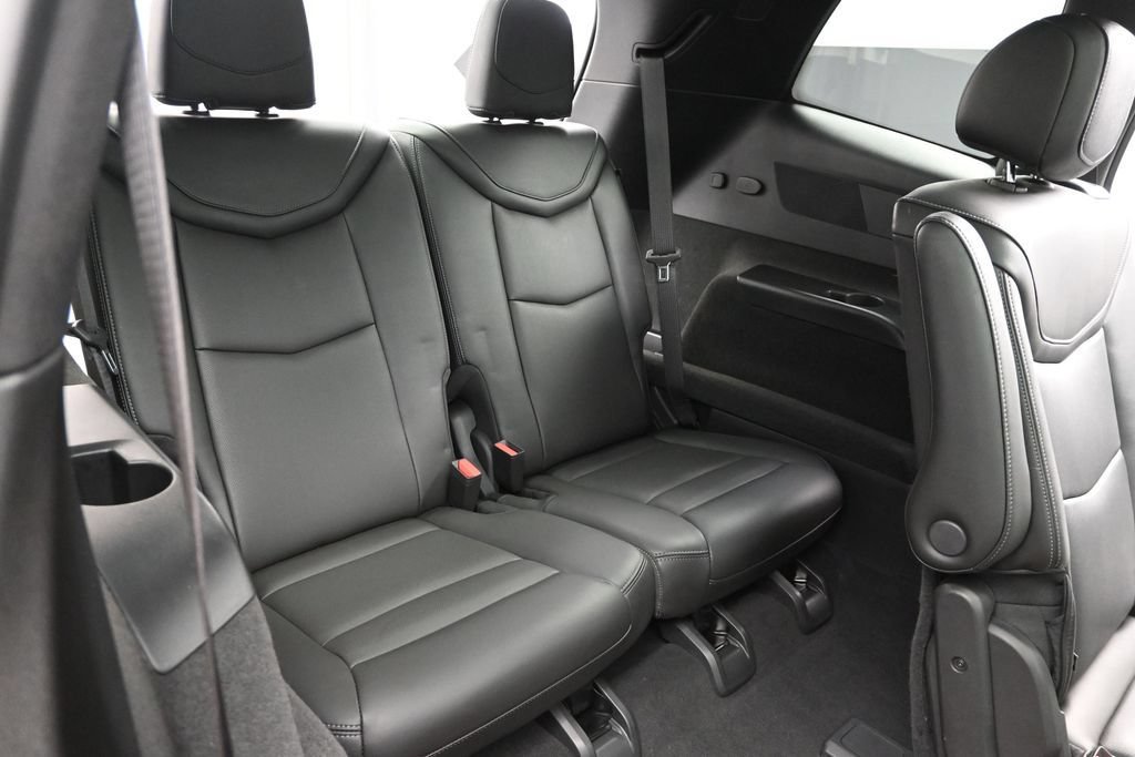 Certified 2023 Cadillac XT6 Sport w/ LPO, Floor Liner Package AWD/4WD image 18
