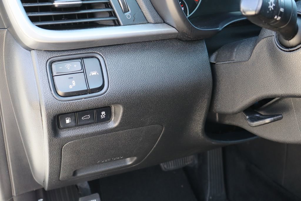 Used 2019 Kia Optima LX FWD image 12