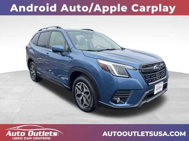 Used 2023 Subaru Forester Premium image 1